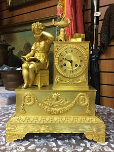 Часы Guyerdet, бронза, Франция, кабинетные. фото